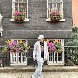 Meet your Posher, Zachary